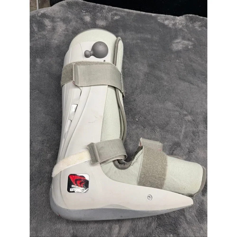 BREG Adult Medium Walking Boot With Pump In Good Shape!